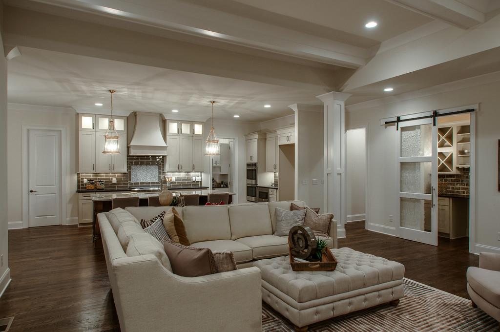 2207 Hartland Road Franklin, TN 37069 - Photo 10 of 30 Gallery Image 10