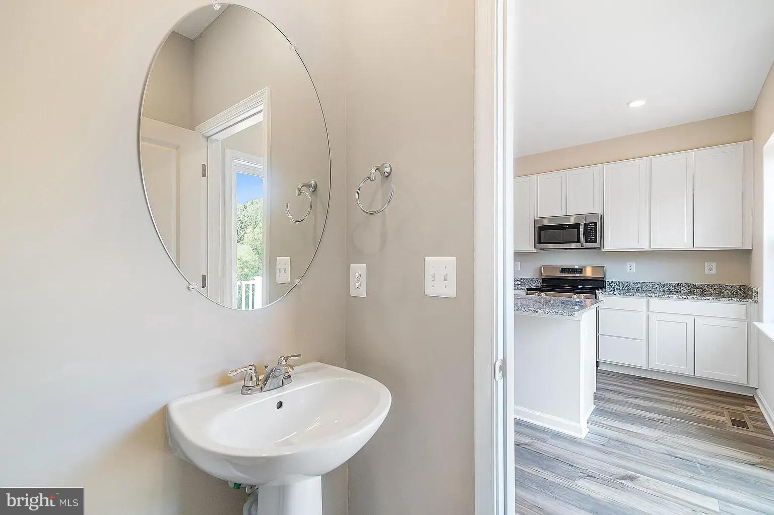 402 18th Avenue Ranson, WV 25438 - Photo 5 of 9