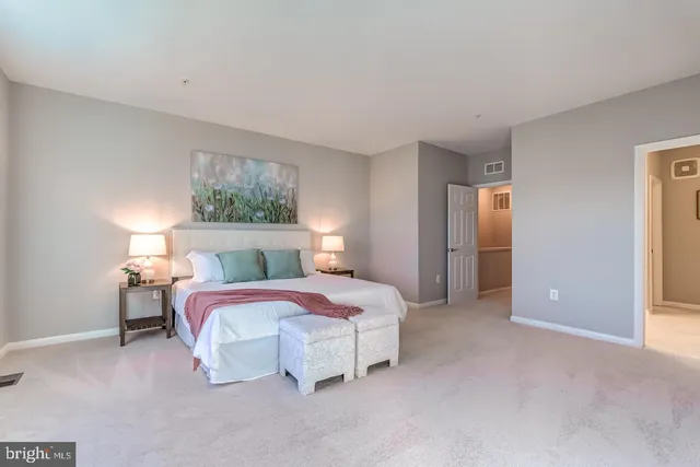 $3,050 | 44848 Tiverton Square, Ashburn, VA 20147