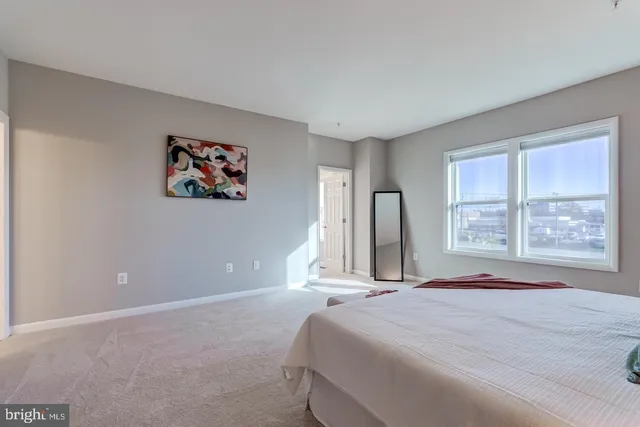 $3,050 | 44848 Tiverton Square, Ashburn, VA 20147