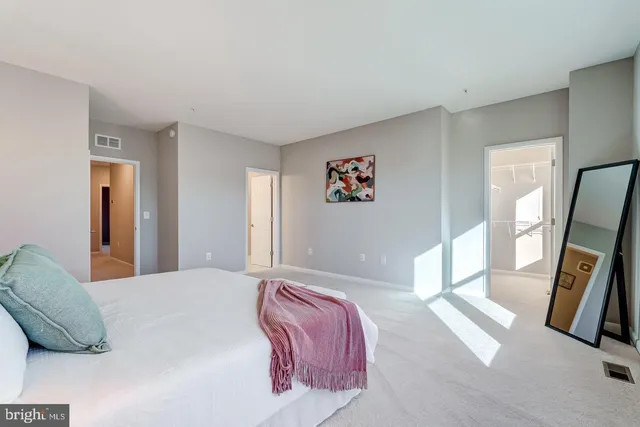 $3,050 | 44848 Tiverton Square, Ashburn, VA 20147