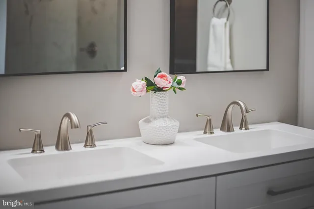 $3,050 | 44848 Tiverton Square, Ashburn, VA 20147