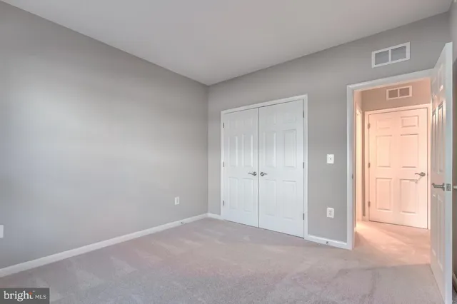 $3,050 | 44848 Tiverton Square, Ashburn, VA 20147