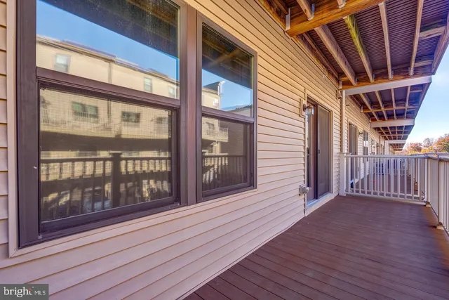 $3,050 | 44848 Tiverton Square, Ashburn, VA 20147