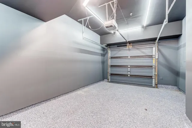 $3,050 | 44848 Tiverton Square, Ashburn, VA 20147