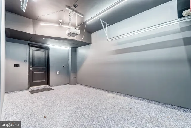 $3,050 | 44848 Tiverton Square, Ashburn, VA 20147