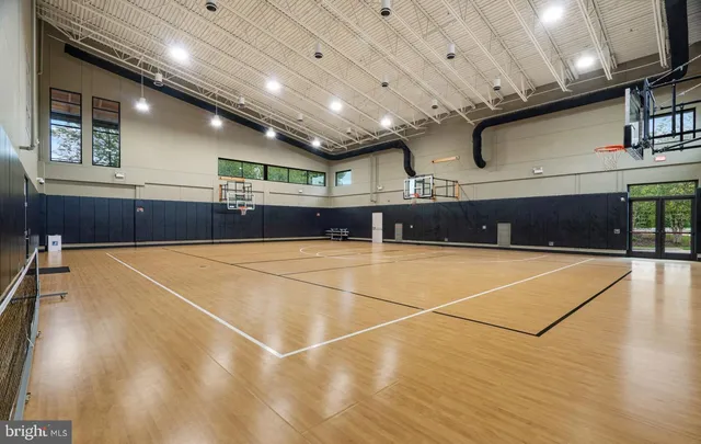 $3,050 | 44848 Tiverton Square, Ashburn, VA 20147