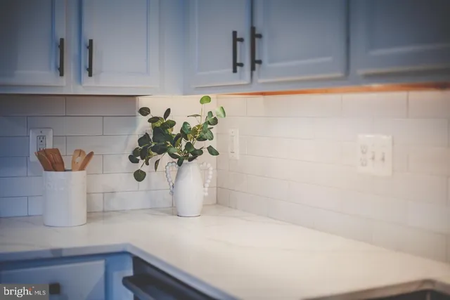 $3,050 | 44848 Tiverton Square, Ashburn, VA 20147