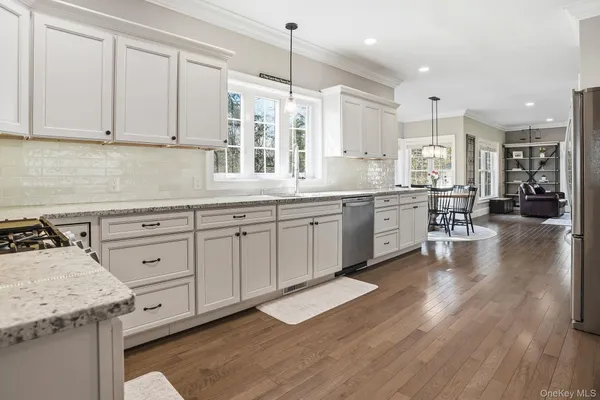 $750,000 | 19 Lillian Road, Mahopac, NY 10541