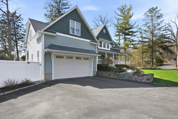 $750,000 | 19 Lillian Road, Mahopac, NY 10541