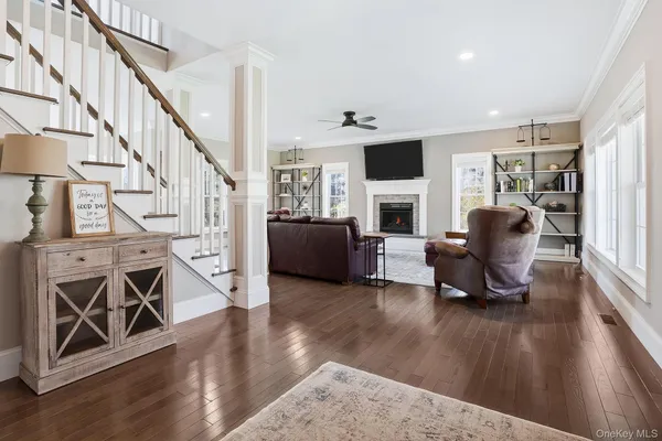 $750,000 | 19 Lillian Road, Mahopac, NY 10541