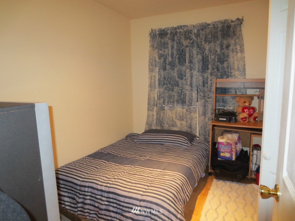 1401 225th Street Southwest Bothell, WA 98021 - Photo 14 of 15