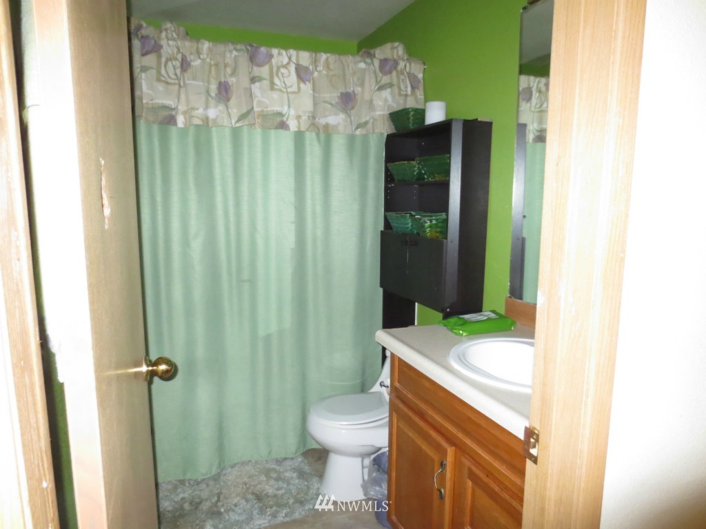 1401 225th Street Southwest Bothell, WA 98021 - Photo 10 of 15