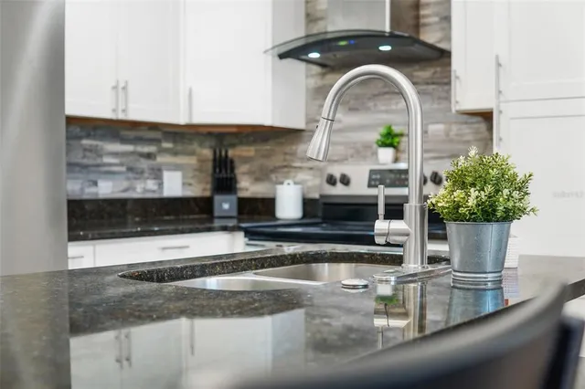 $2,600 | 1850 West Lake Brantley Road, Longwood, FL 32779