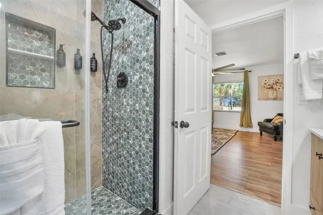 $2,600 | 1850 West Lake Brantley Road, Longwood, FL 32779