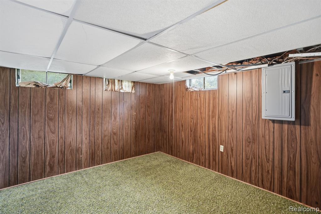 396 Plum Creek Road Lapeer, MI 48446 - Photo 23 of 41