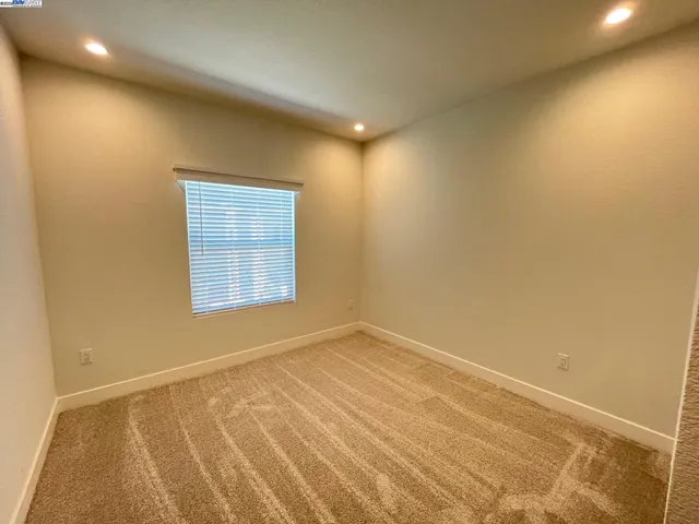 $419,900 | 28882 Miranda Street, Hayward, CA 94544