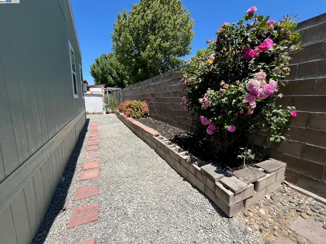 $419,900 | 28882 Miranda Street, Hayward, CA 94544