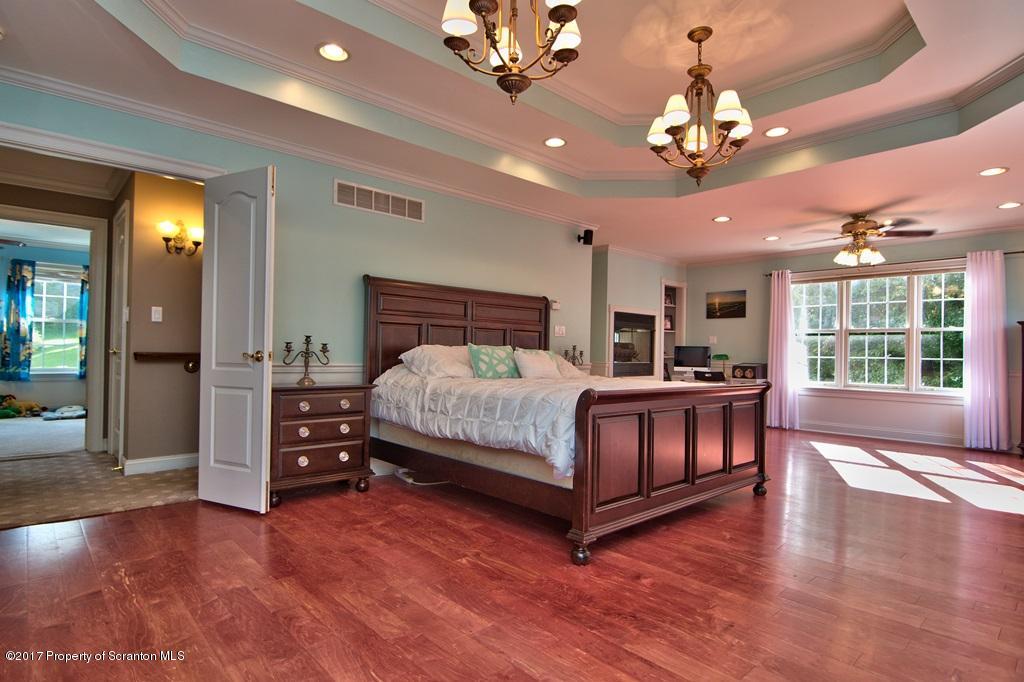 805 Parkview Road Moscow, PA 18444 - Photo 14 of 43 Gallery Image 14