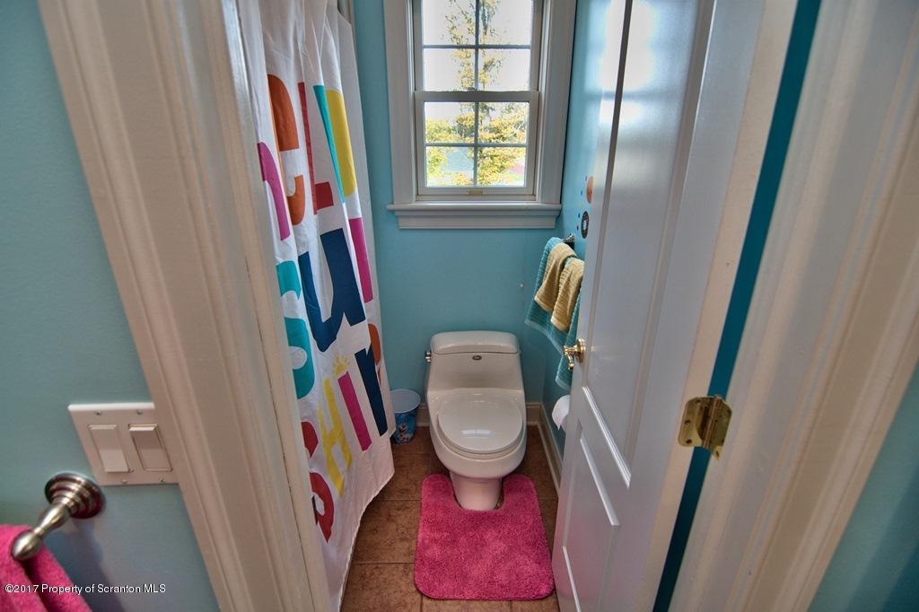 805 Parkview Road Moscow, PA 18444 - Photo 23 of 43 Gallery Image 23