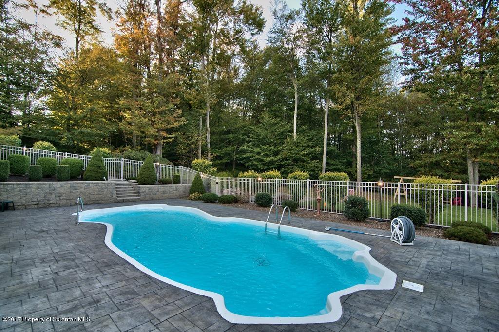 805 Parkview Road Moscow, PA 18444 - Photo 32 of 43 Gallery Image 32