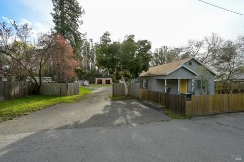 $1,065,000 | 2103 Bodega Avenue, Petaluma, CA 94952