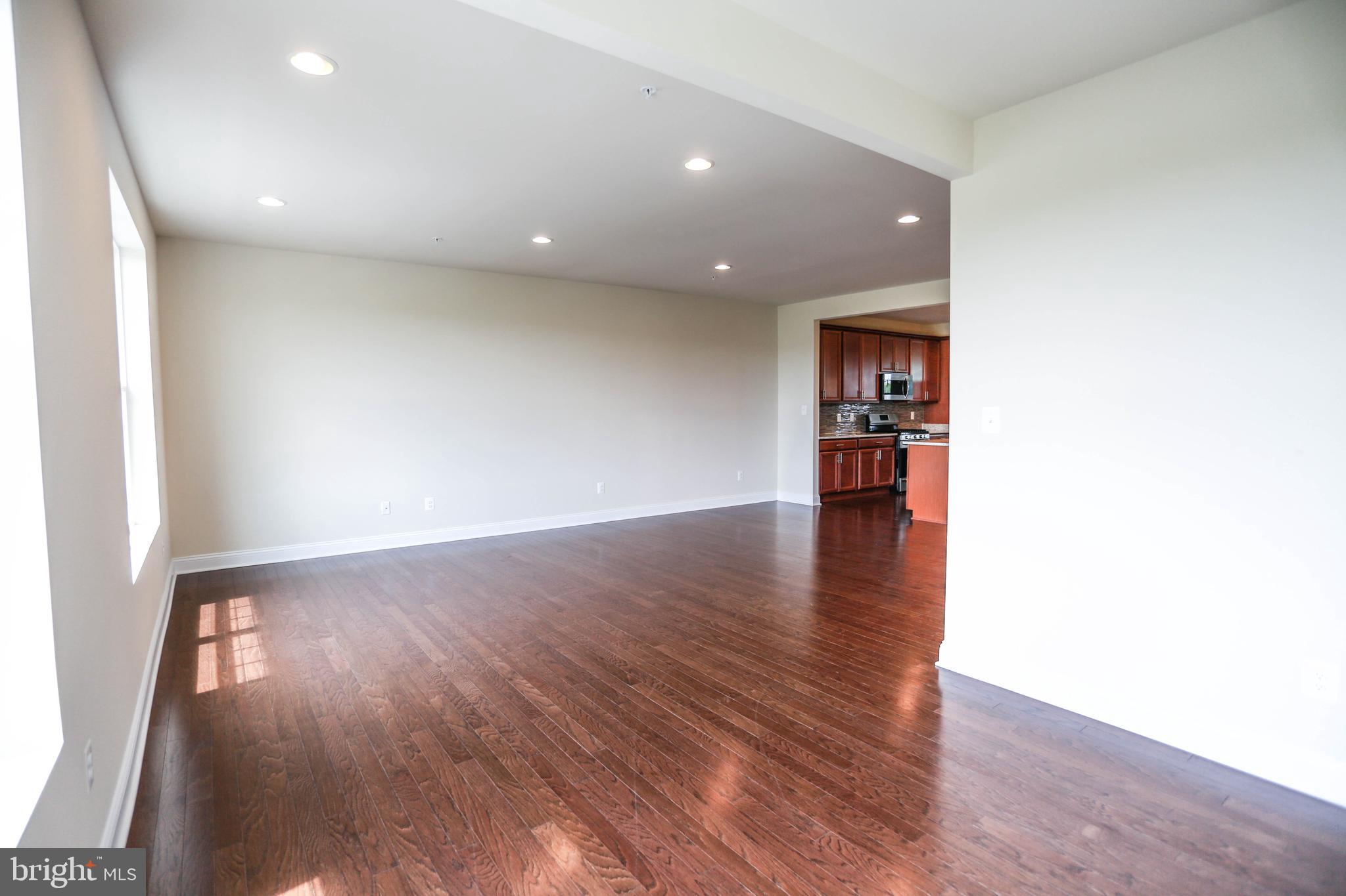 7142 Proclamation Place Frederick, MD 21703 - Photo 6 of 42 Living Room
