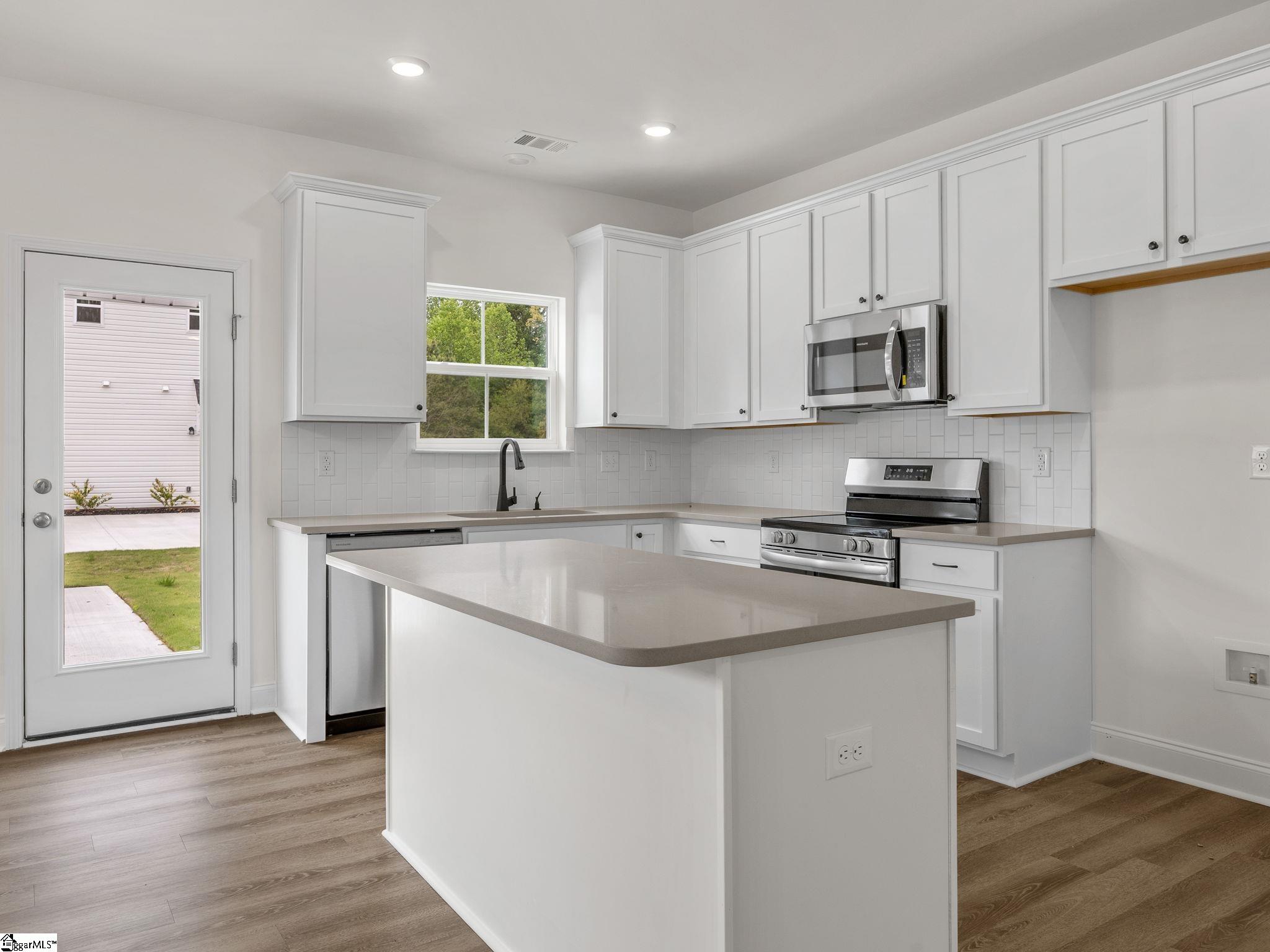 313 Ponder Road Greer, SC 29651 - Photo 15 of 38