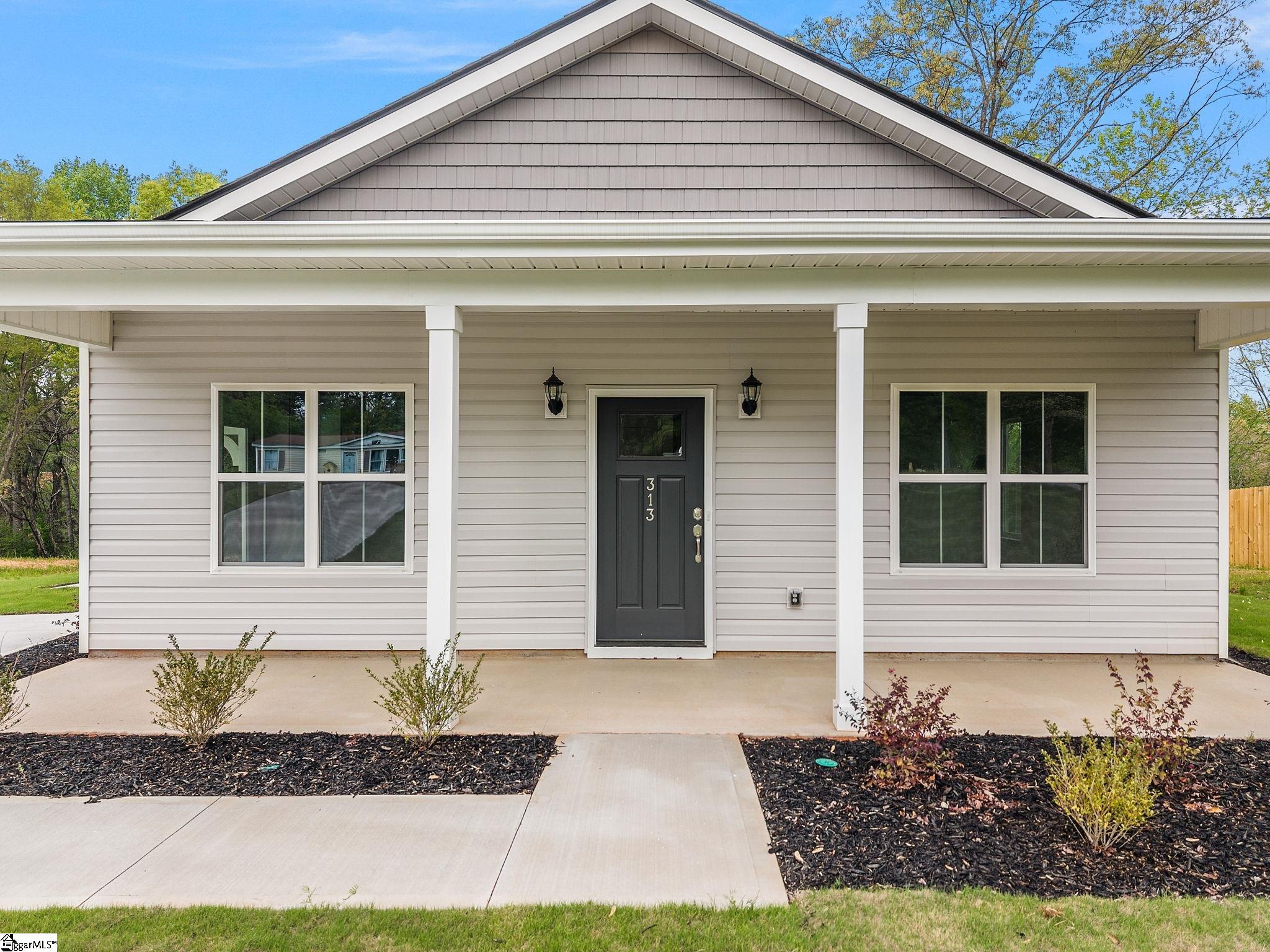 313 Ponder Road Greer, SC 29651 - Photo 5 of 38