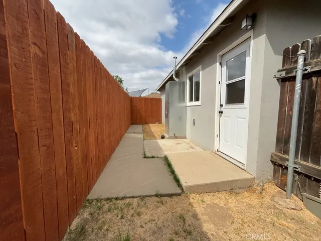 $2,100 | 3928-3928 Everest Avenue, Riverside, CA 92503