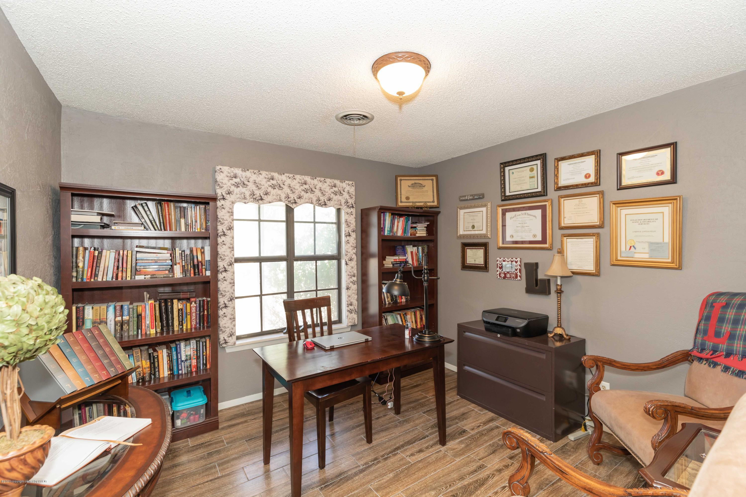 8950 West Country Club Road Canyon, TX 79015 - Photo 42 of 59 OFFICE VIEW 1