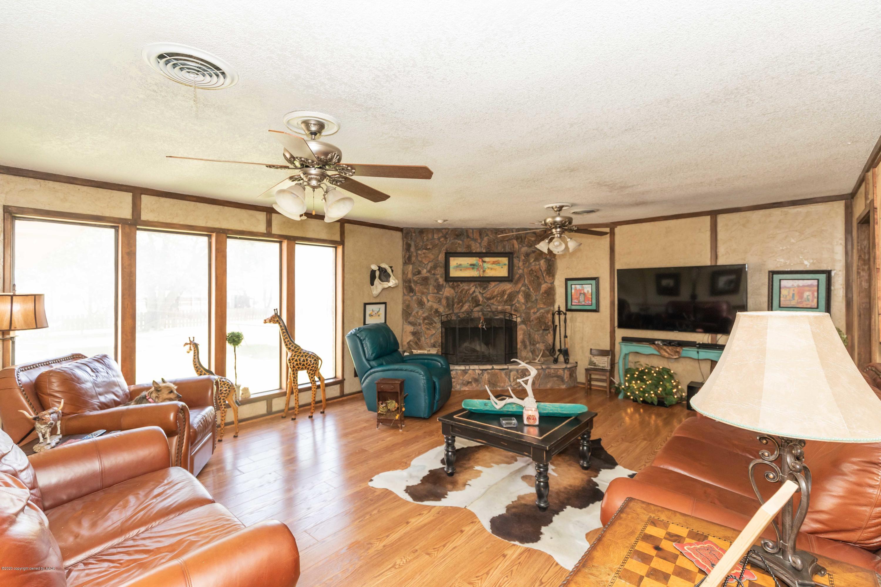 8950 West Country Club Road Canyon, TX 79015 - Photo 5 of 59 LIVING ROOM VIEW 1
