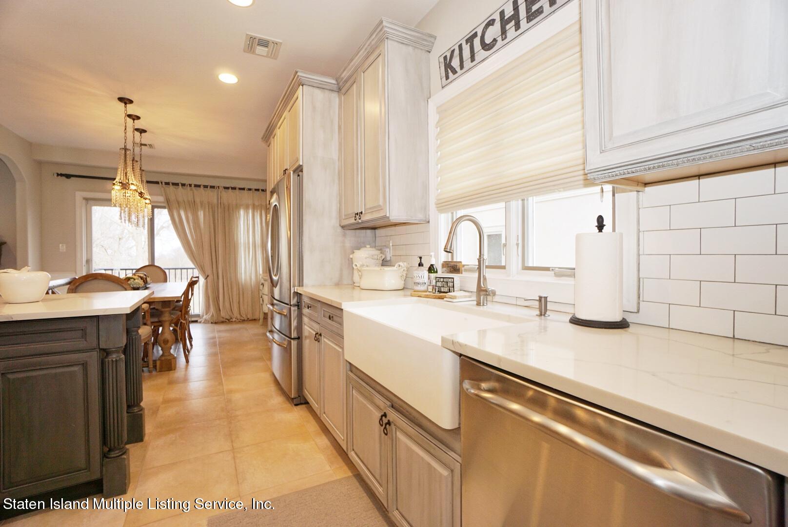 16 Covington Circle Staten Island, NY 10312 - Photo 15 of 66 Photo Jan 22, 11 25 01 AM