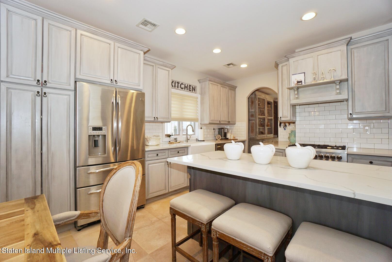 16 Covington Circle Staten Island, NY 10312 - Photo 16 of 66 Photo Jan 22, 11 25 16 AM