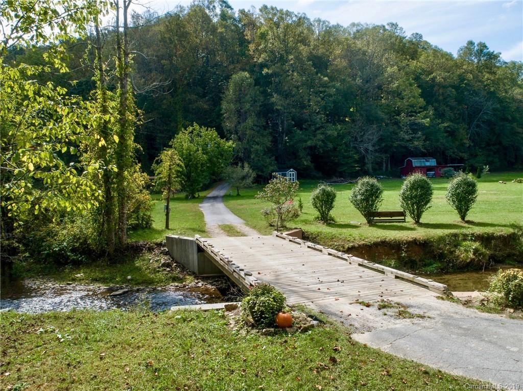 581 Morgan Hill Road Fairview, NC 28730 - Photo 2 of 30 Gallery Image 2