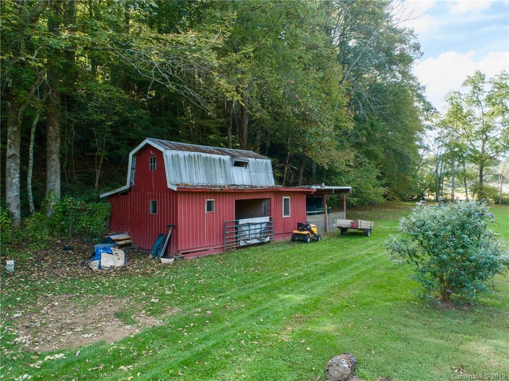 581 Morgan Hill Road Fairview, NC 28730 - Photo 3 of 30 Gallery Image 3
