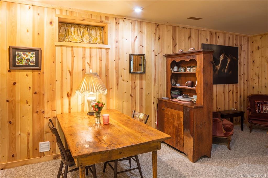 581 Morgan Hill Road Fairview, NC 28730 - Photo 25 of 30 Gallery Image 25