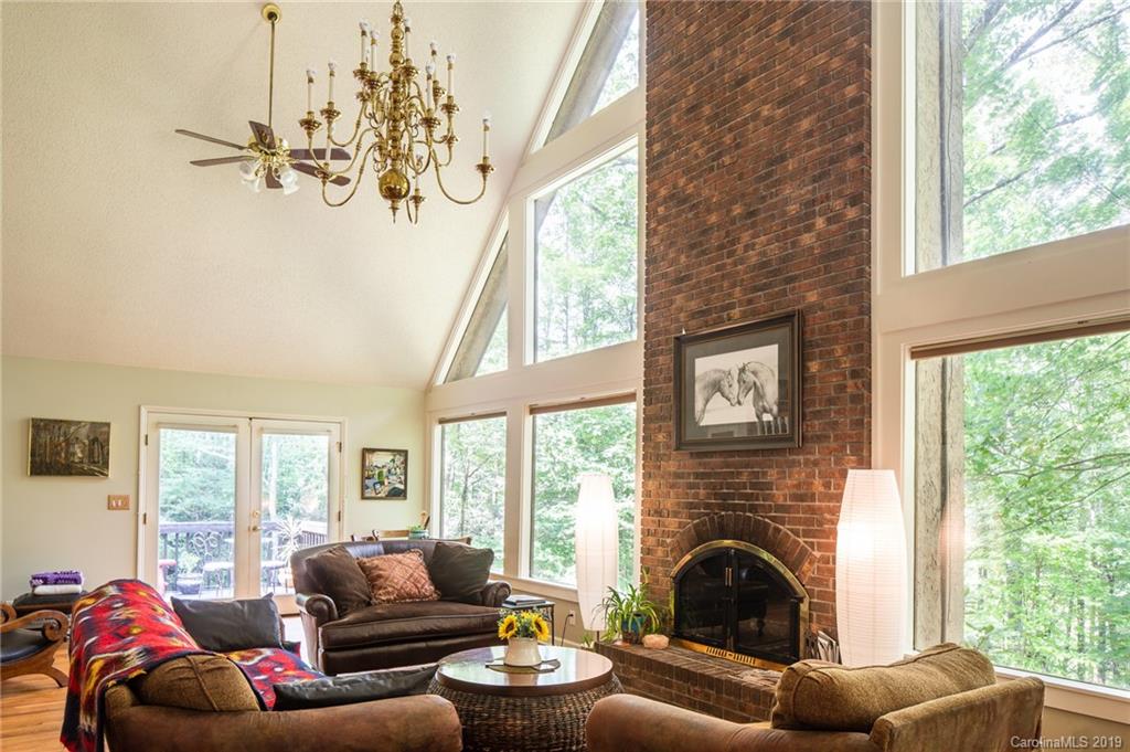 581 Morgan Hill Road Fairview, NC 28730 - Photo 6 of 30 Gallery Image 6