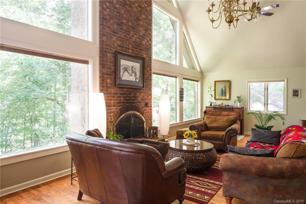 581 Morgan Hill Road Fairview, NC 28730 - Photo 7 of 30 Gallery Image 7