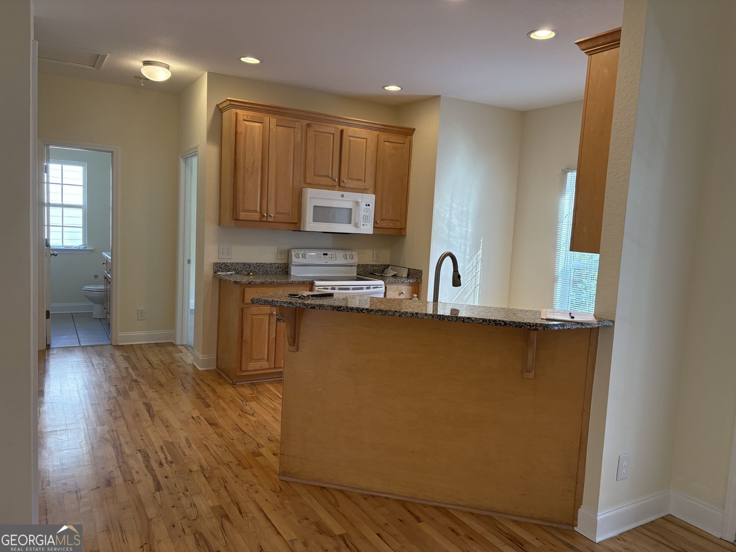 74 Lockerbie Court, Unit 202 Clayton, GA 30525 - Photo 8 of 23 kitchen.jpg