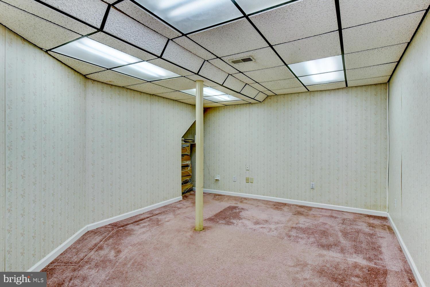 5 Glengarry Way Princeton Junction, NJ 08550 - Photo 52 of 63 a view of a room with an empty space