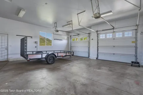 $865,000 | 216 Columbine Street, Alpine, WY 83128