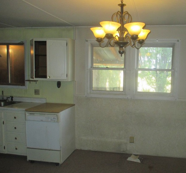 8319 North Chippewa Road Coleman, MI 48618 - Photo 3 of 5 1841786-2.JPG