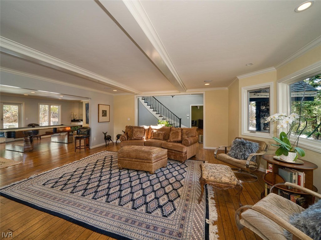 714 Champagne Road Incline Village, NV 89451 - Photo 3 of 29 a living room with furniture