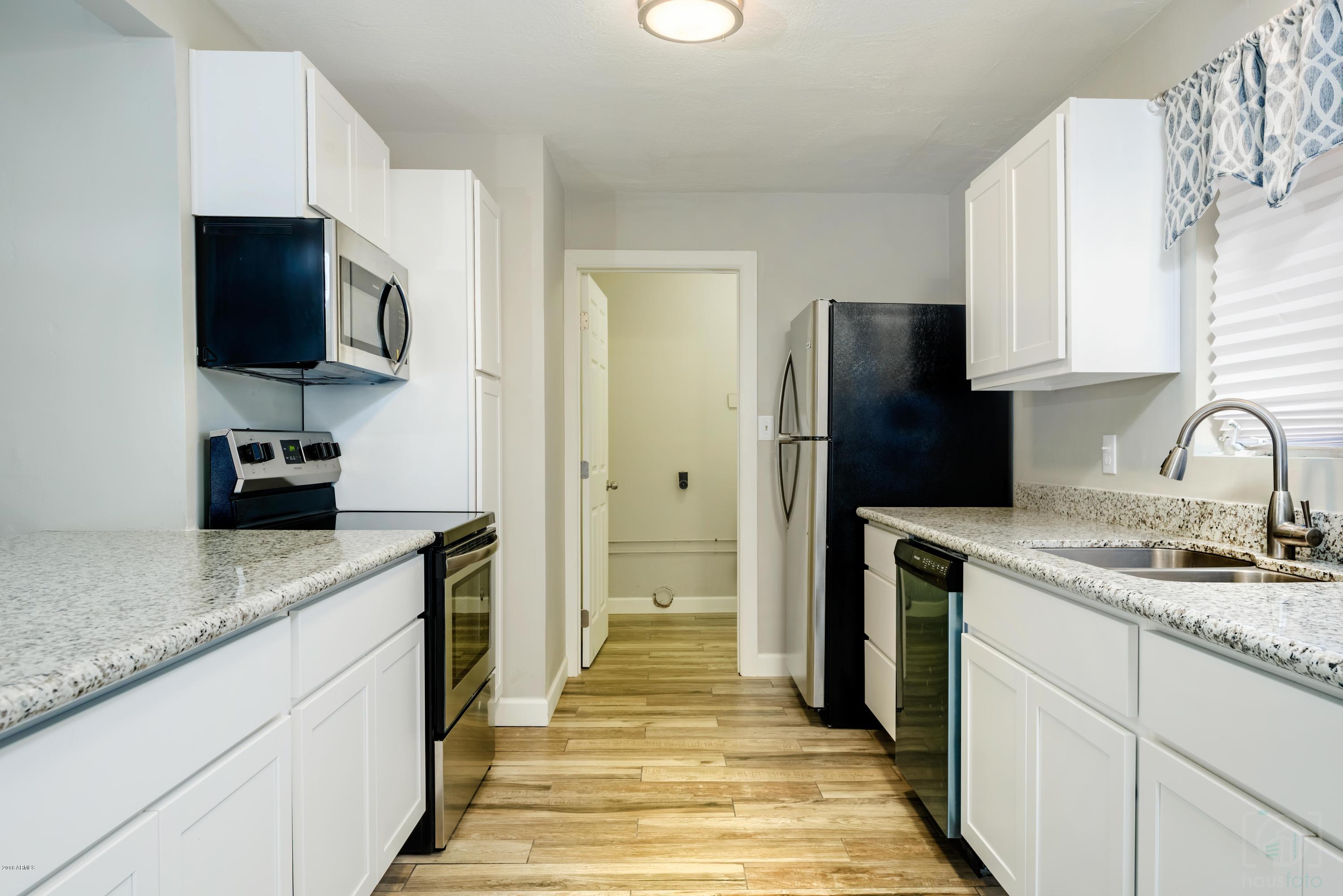 3446 East Granada Road Phoenix, AZ 85008 - Photo 4 of 26 Kitchen1