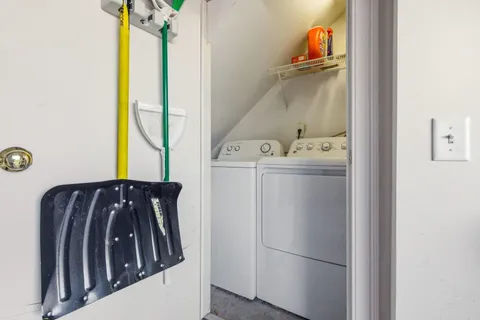 $499,000 | 1039 Islington Street, Unit 4, Portsmouth, NH 03801