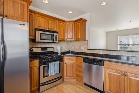 $499,000 | 1039 Islington Street, Unit 4, Portsmouth, NH 03801