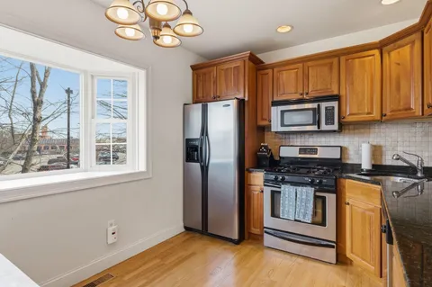 $499,000 | 1039 Islington Street, Unit 4, Portsmouth, NH 03801