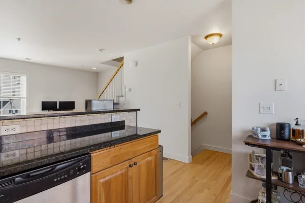 $499,000 | 1039 Islington Street, Unit 4, Portsmouth, NH 03801