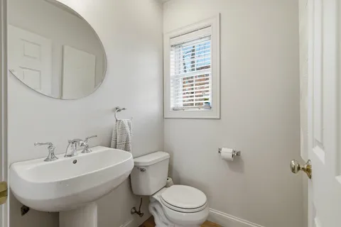 $499,000 | 1039 Islington Street, Unit 4, Portsmouth, NH 03801